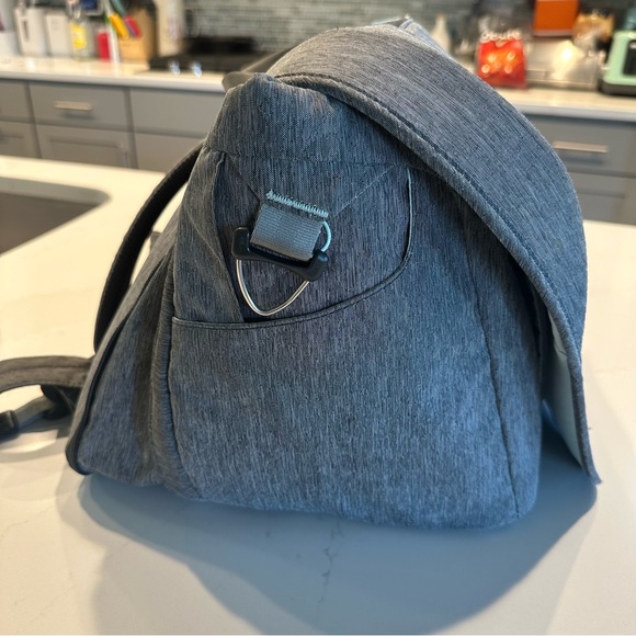 Hie Grovia v. 1 Diaper Bag in Gray/Blue + Pink Changing Pad/Case for Wipes - Picture 3 of 16